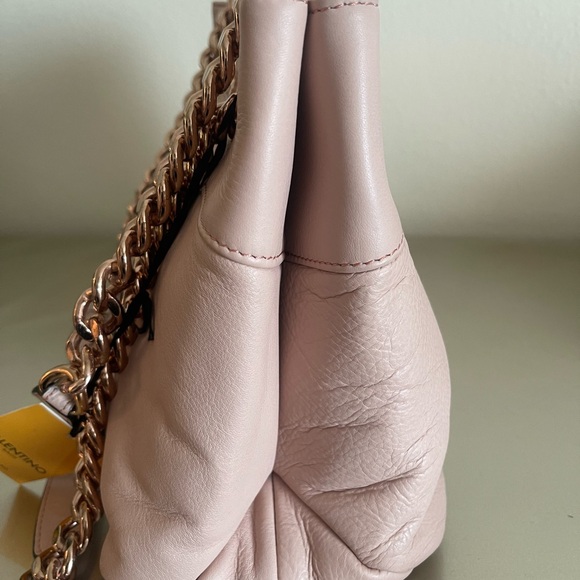 Valentino - Picture 5 of 11